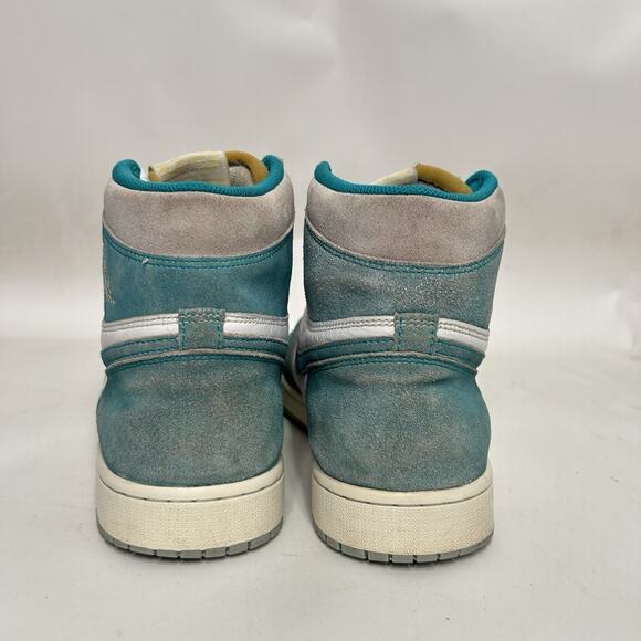 Nike Air Jordan 1 Retro OG High “Turbo Green” 2019 - Picture 5 of 9